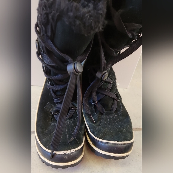 Sorel Tivoli Black suede boots size 9 - Picture 4 of 6